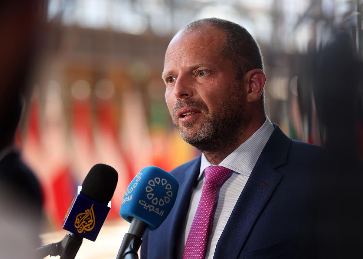 102 EPA Olivier Hoslet.jpg