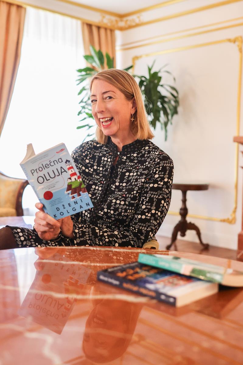 Spisateljica Dženi Kolgan u hotelu Moskva Beogradu