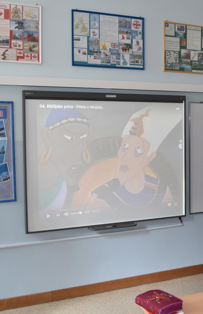 Parking servis oprema skole interaktivnim tablama - autor Ivan Ilic.jpg