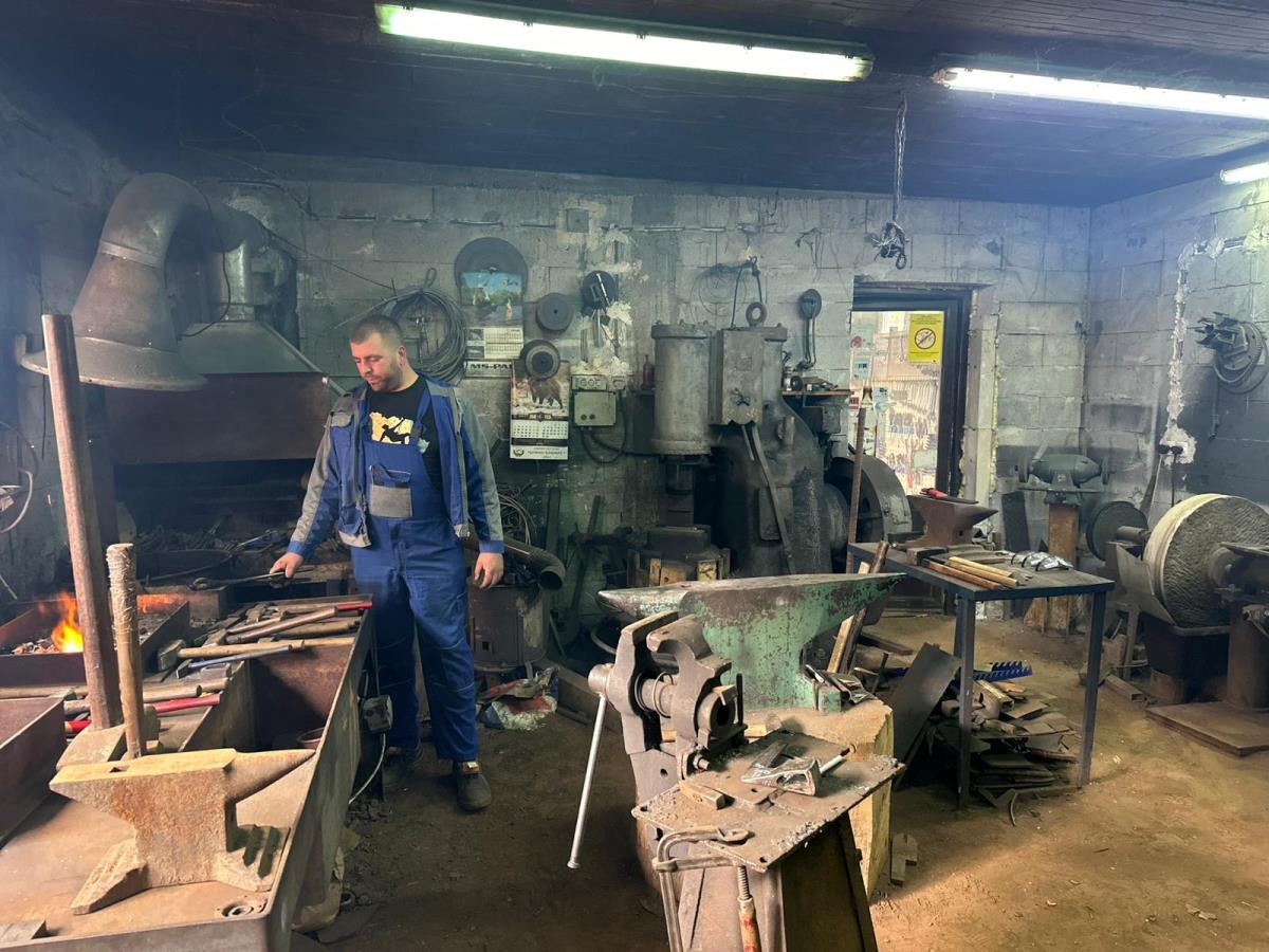 1761738667_kovacki_zanat6_vladimir_pantelic_kovac_foto_4n_studio.jpg