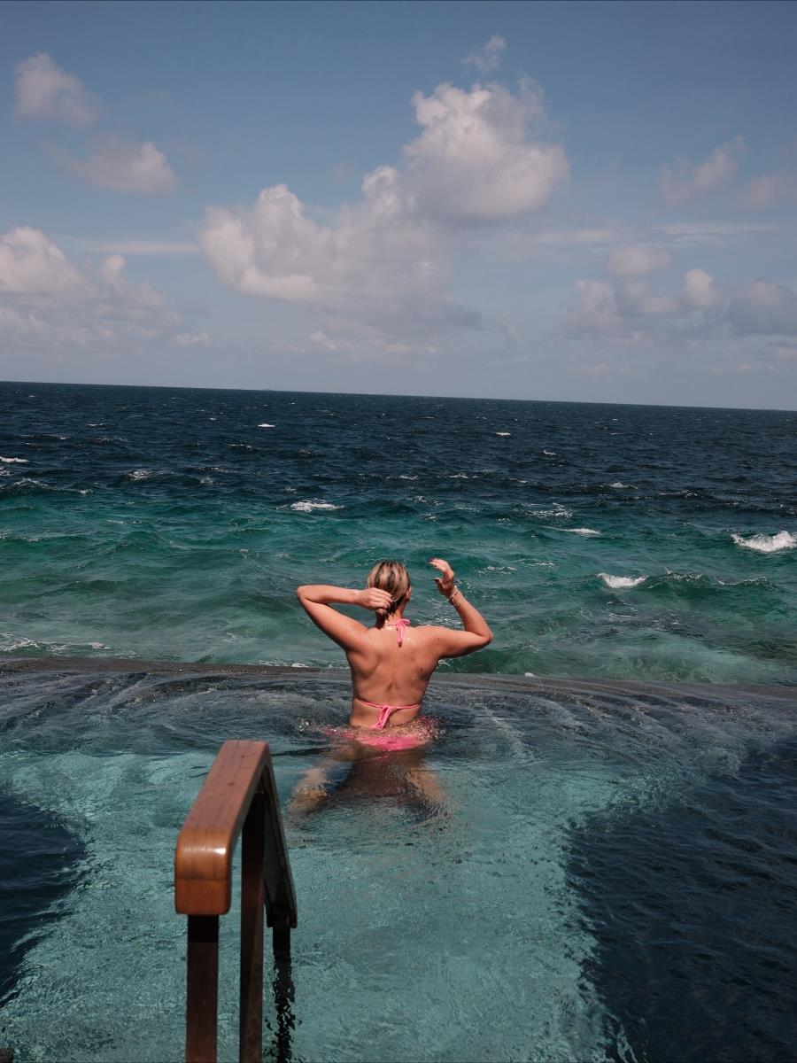 Dona Vekić odmara na Maldivima