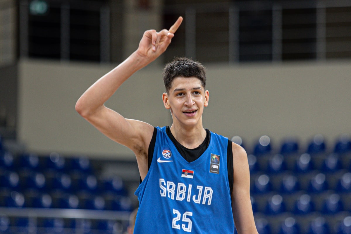 Nikola Kusturica u dresu Srbije