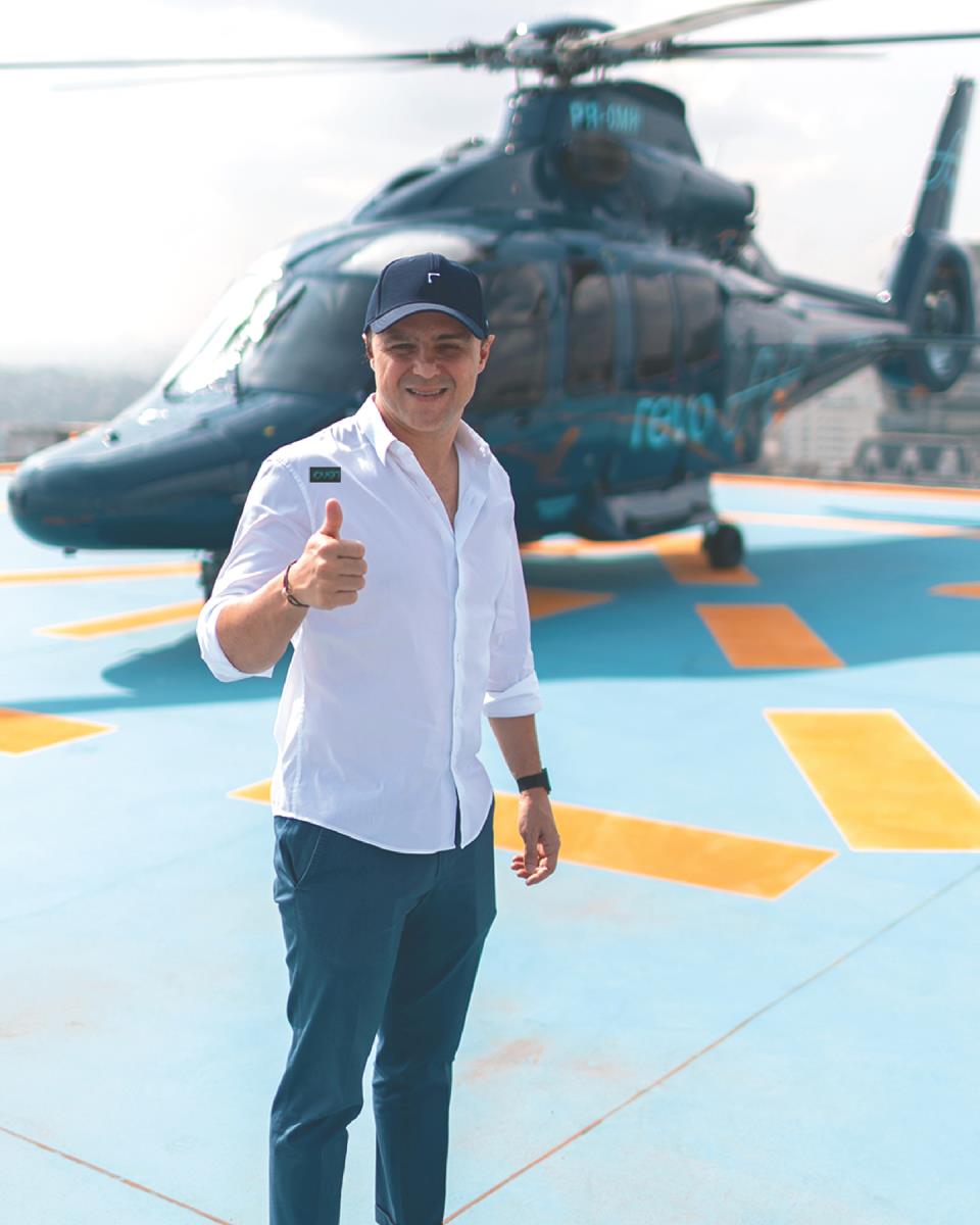 Felipe Masa u slobodno vreme vozi helikopter