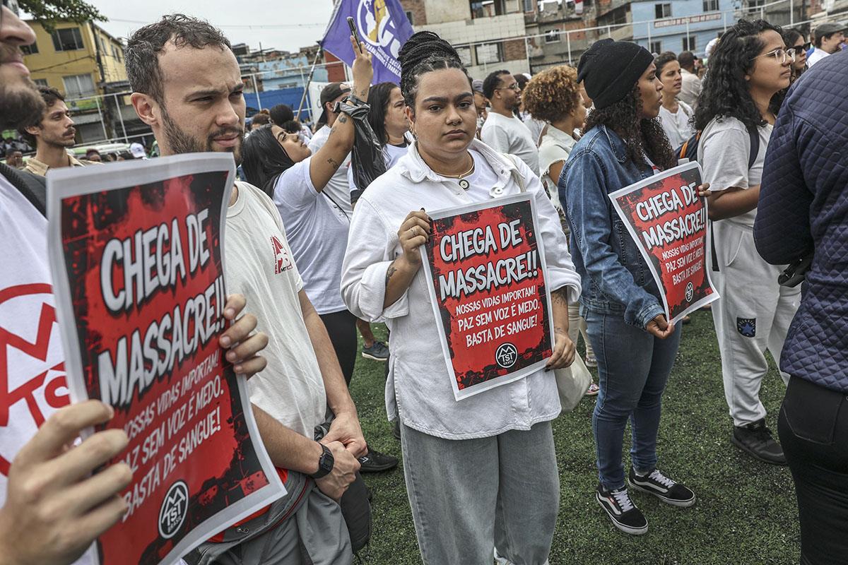 tusk01 EPA Andre Coelho.jpg