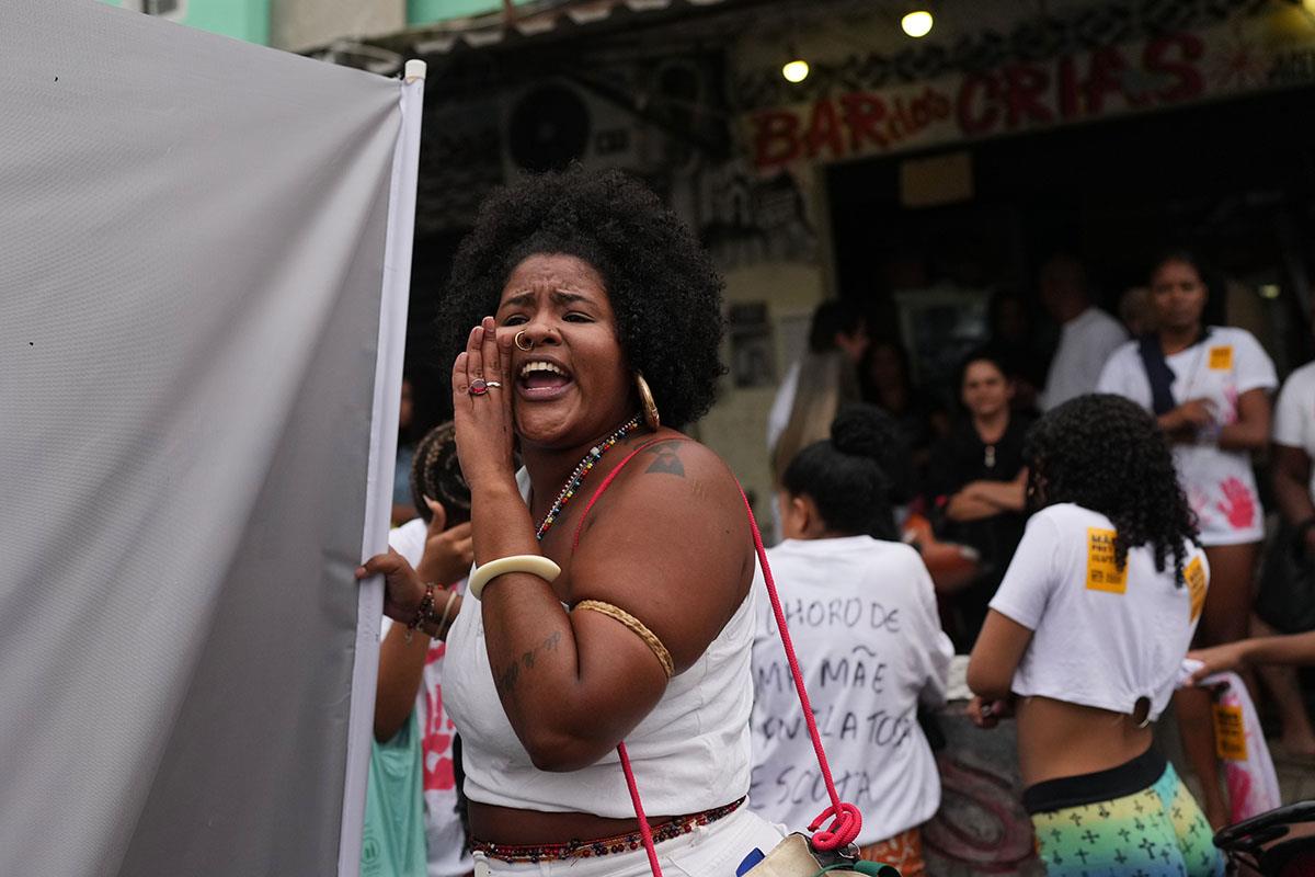 tusk03 AP Silvia Izquierdo.jpg