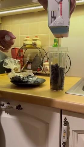 Mladen Mijatović priprema zdrav doručak