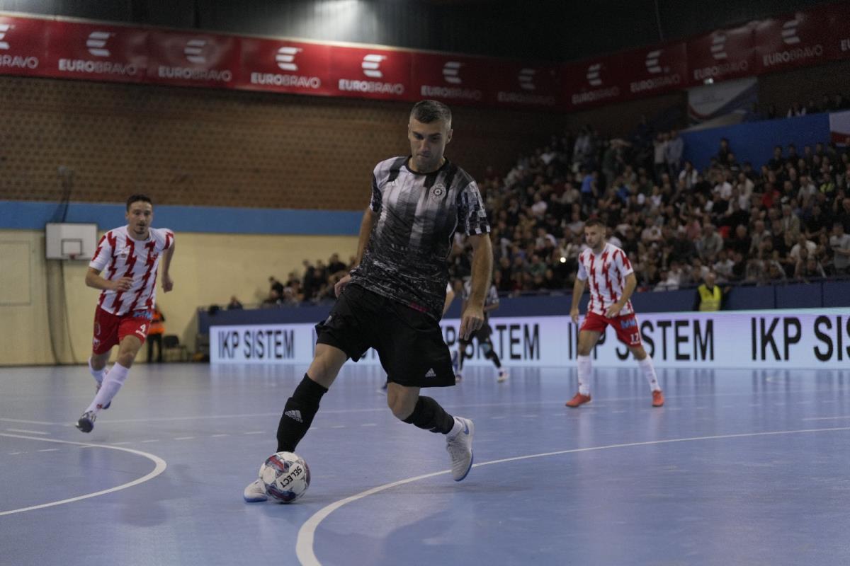 Futsal večiti derbi