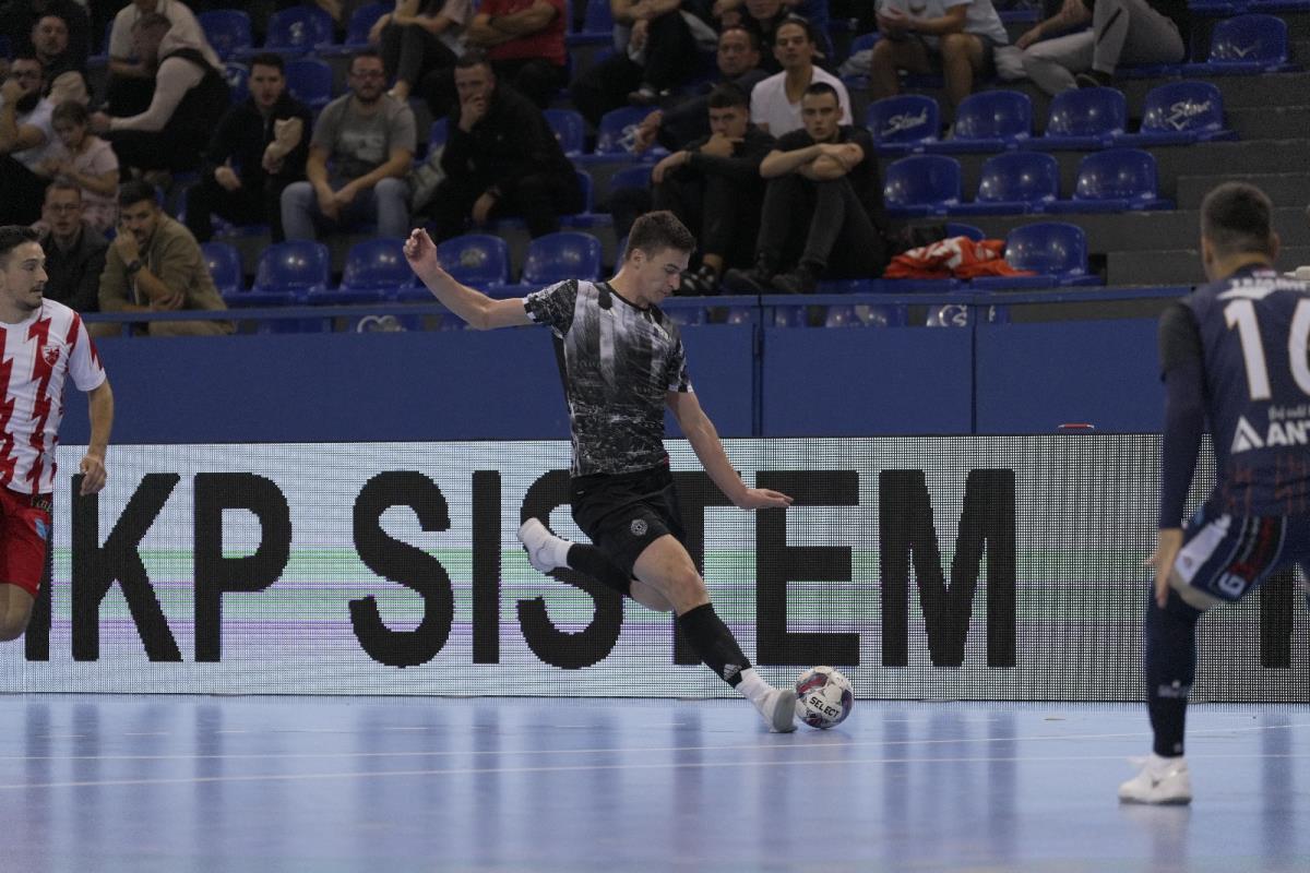 Futsal večiti derbi