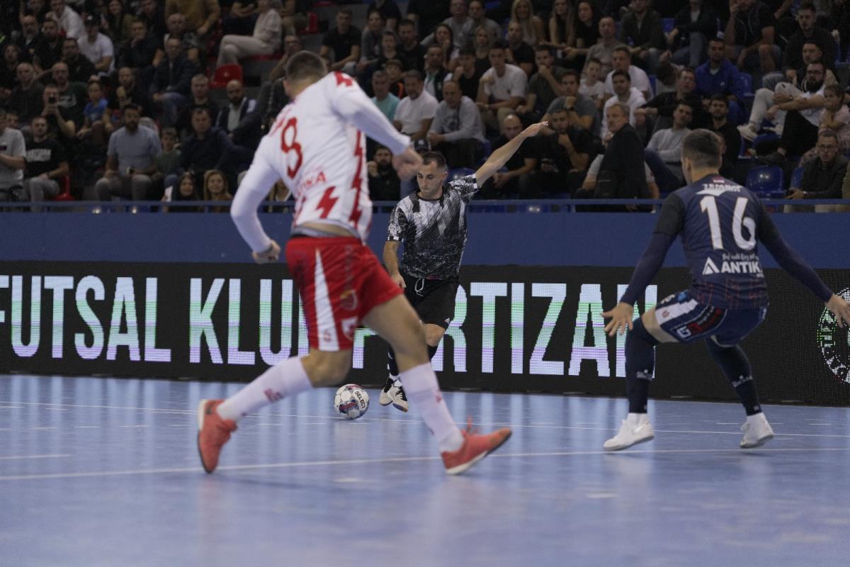 Futsal večiti derbi