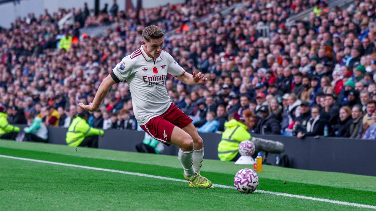 Viktor Đekereš, Arsenal, Premijer liga