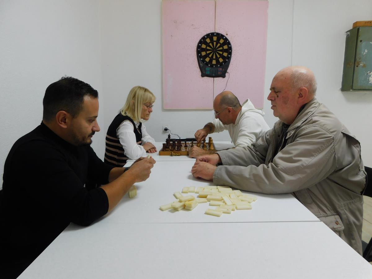 LOZNICA - Društvene igre.JPG