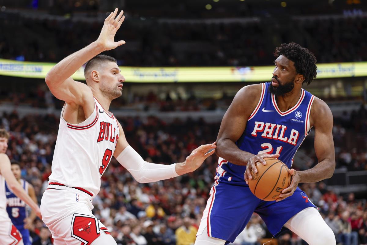 Nikola Vučević i Džoel Embid na meču Čikago - Filadelfija