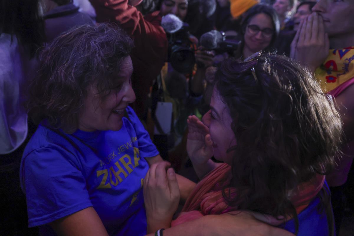 mamdani10 EPA Sarah Yenesel.jpg