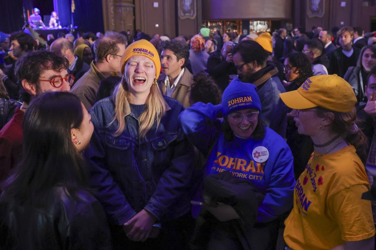 mamdani09 EPA Sarah Yenesel.jpg