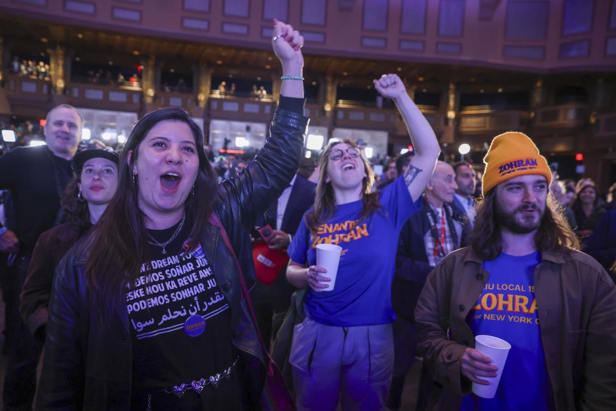 mamdani07 EPA Sarah Yenesel.jpg