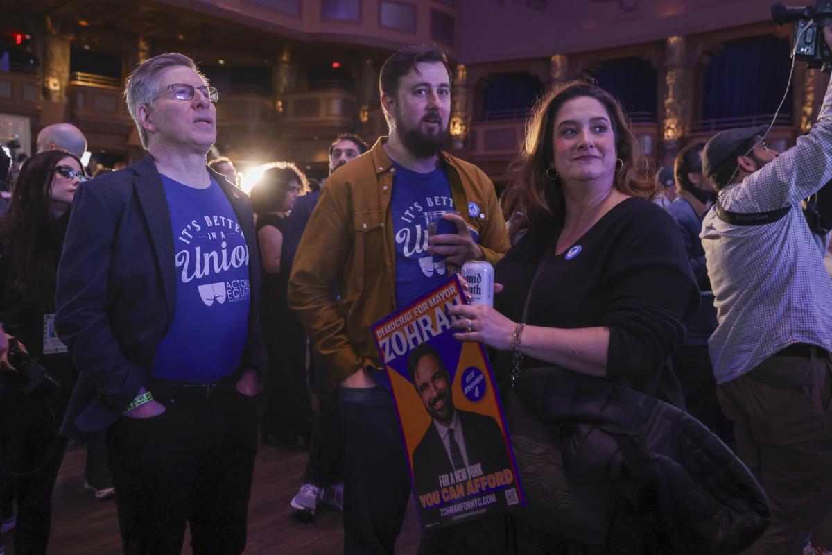 mamdani03 EPA Sarah Yenesel.jpg