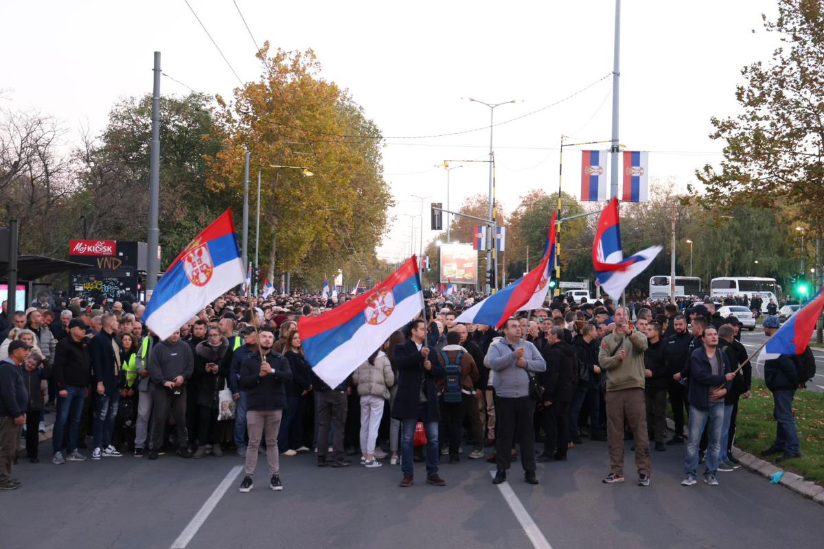 Doček srba sa KIM Kosova SRBI.jpeg