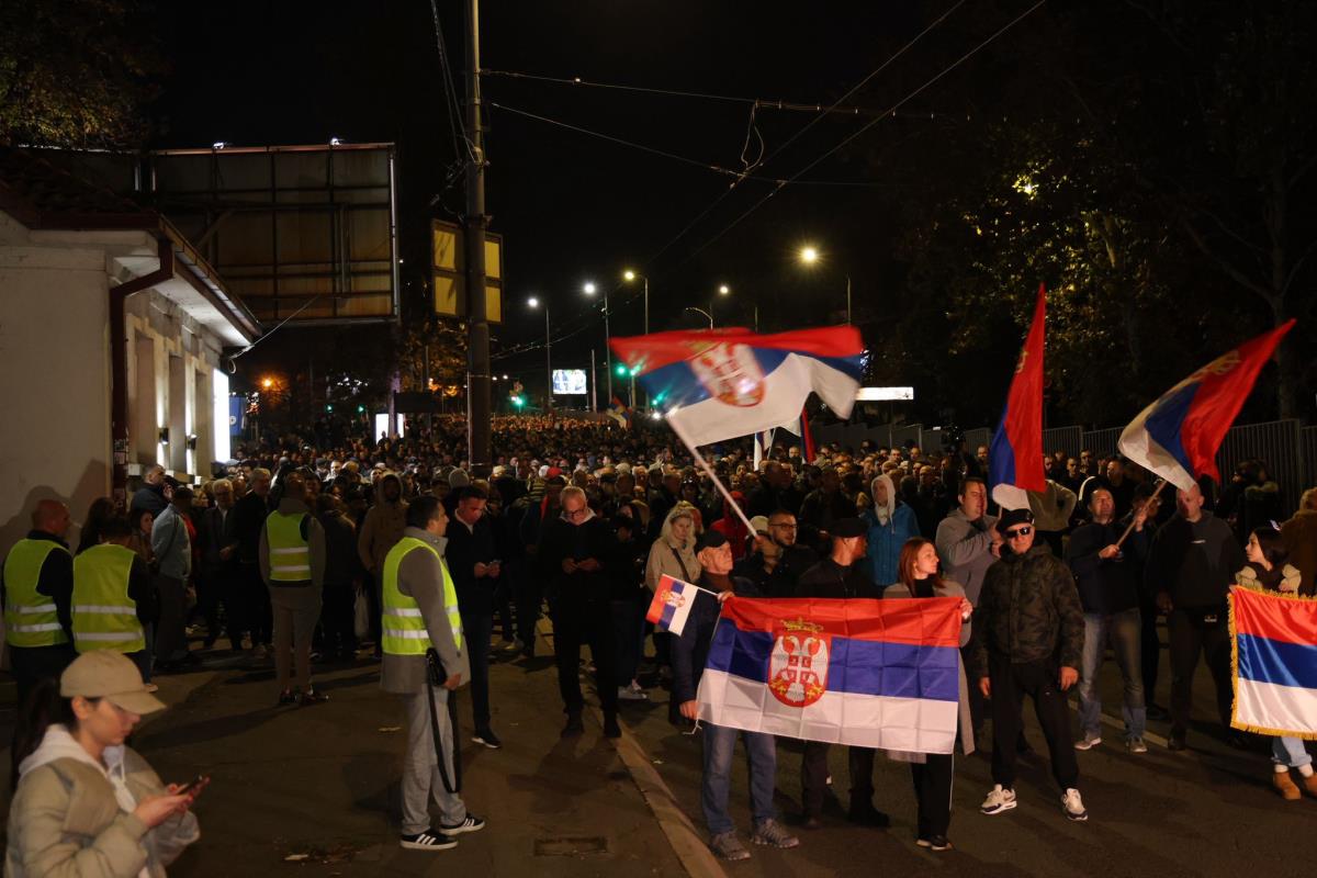 Srbi sa KIM Srbi sa Kosova