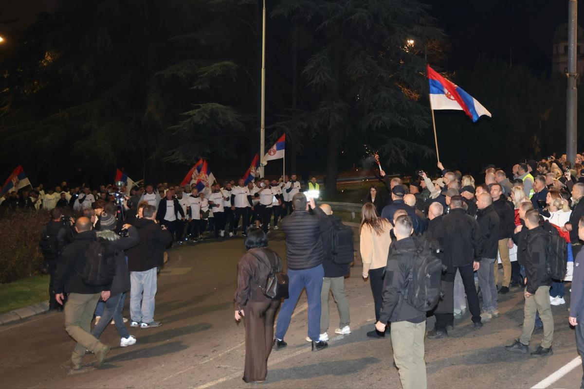 Srbi sa KIM Srbi sa Kosova