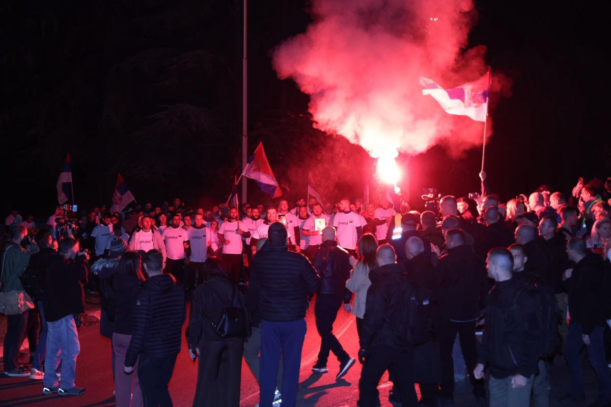 Srbi sa KIM Srbi sa Kosova