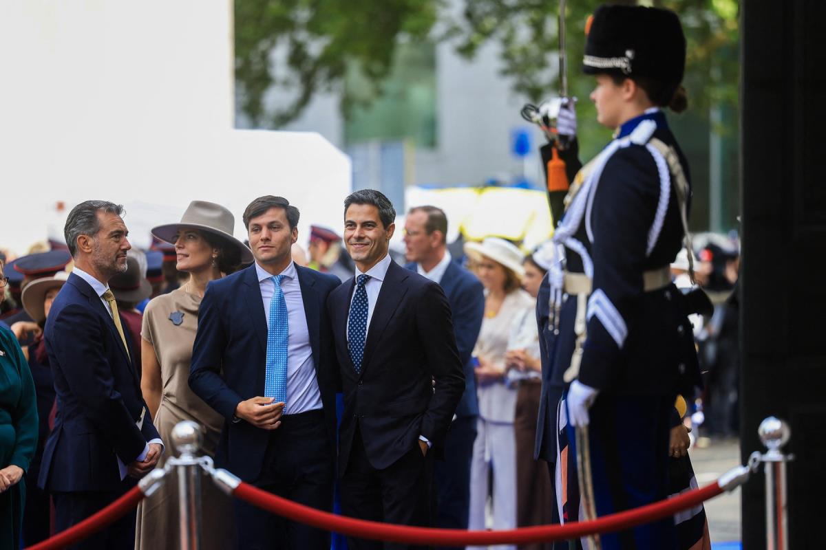 Rob Jeten, Nik Kenan