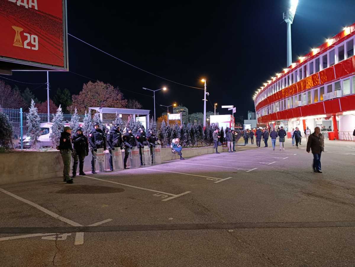 Crvena zvezda, Lil, Delije