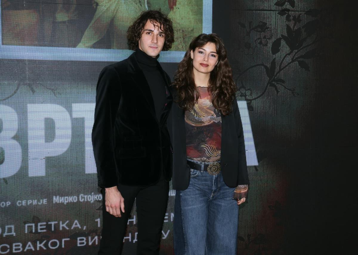 Ognjen Mićović i Darija Vučko na premijeri serije Tvrđava