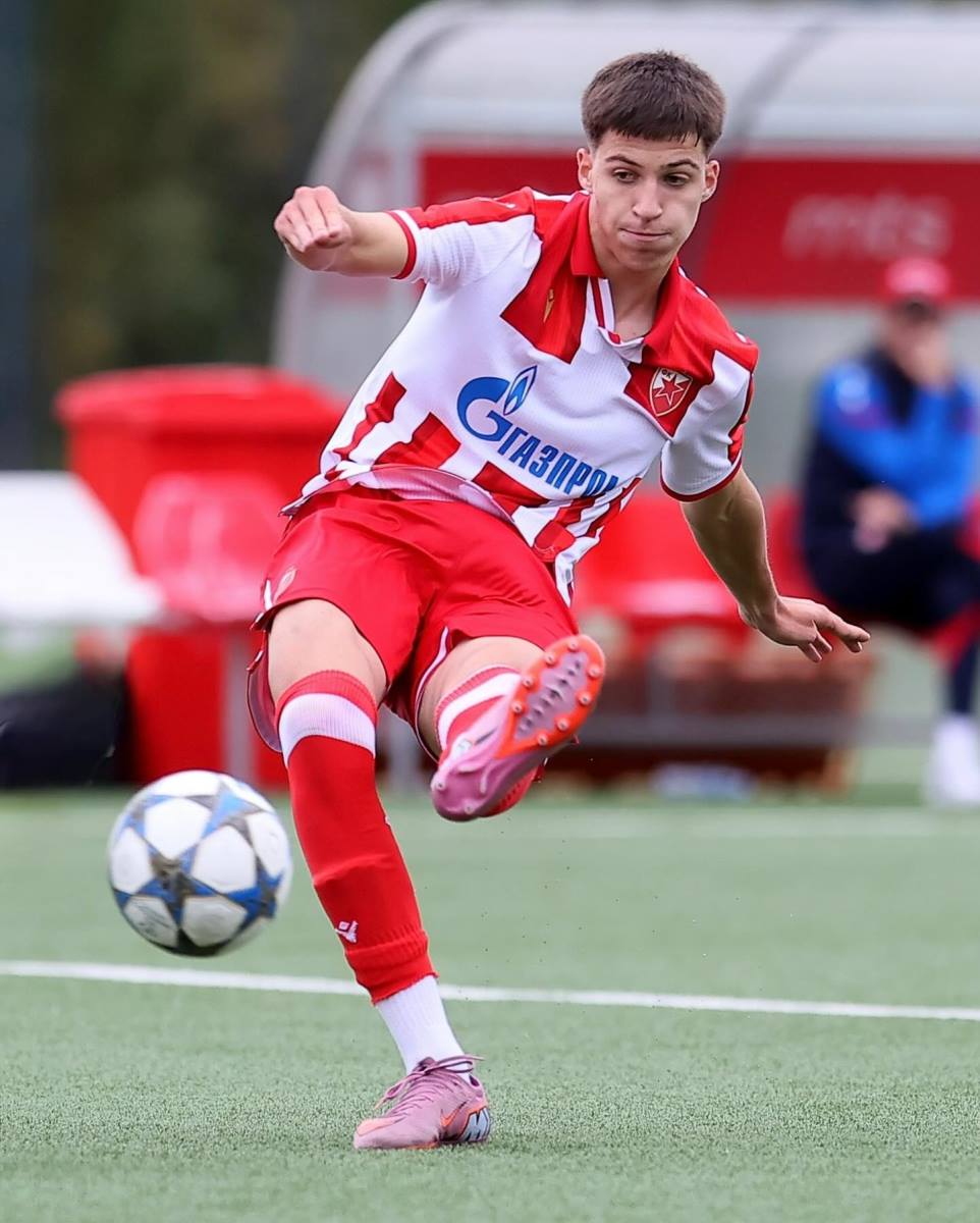 Dimitrije Šarić u dresu FK Crvena zvezda