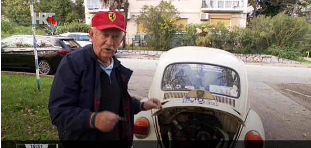 Vlado Berić i bela Buba otvorenog gepeka.jpg