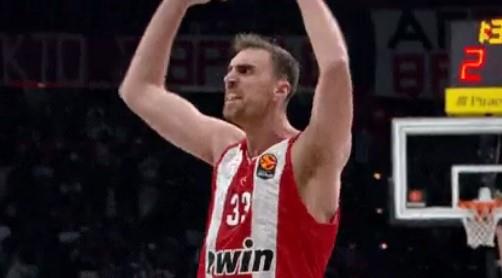 Nikola Milutinov 4.jpg