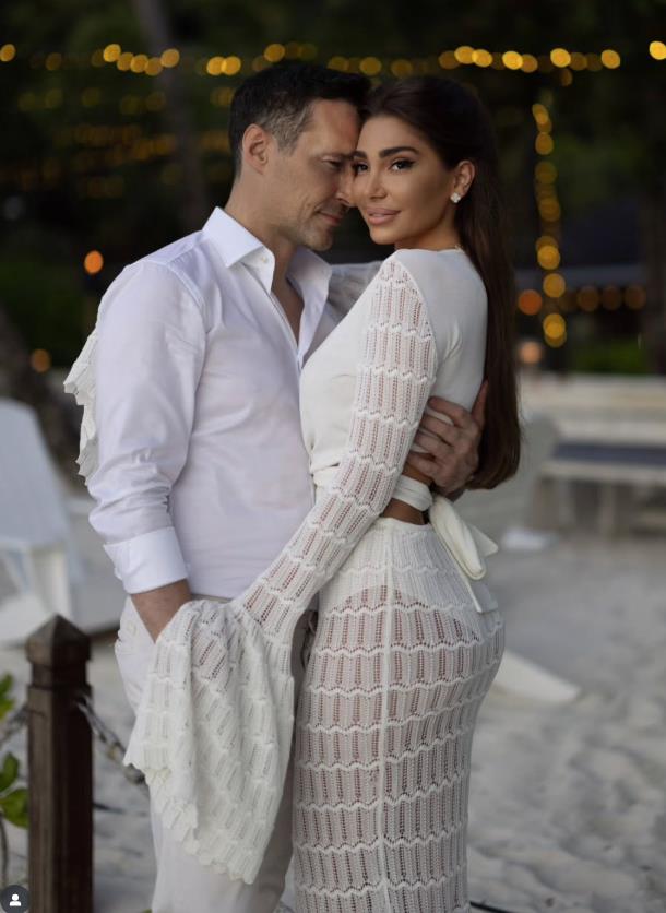 "JA SAM IMAO TU SREČU DA JEDNA ŽENA OSTANE PORED MENE" Peđa Jovanović se na svom profilu javno obratio svojoj supruzi Ani: Želim da joj kažem...