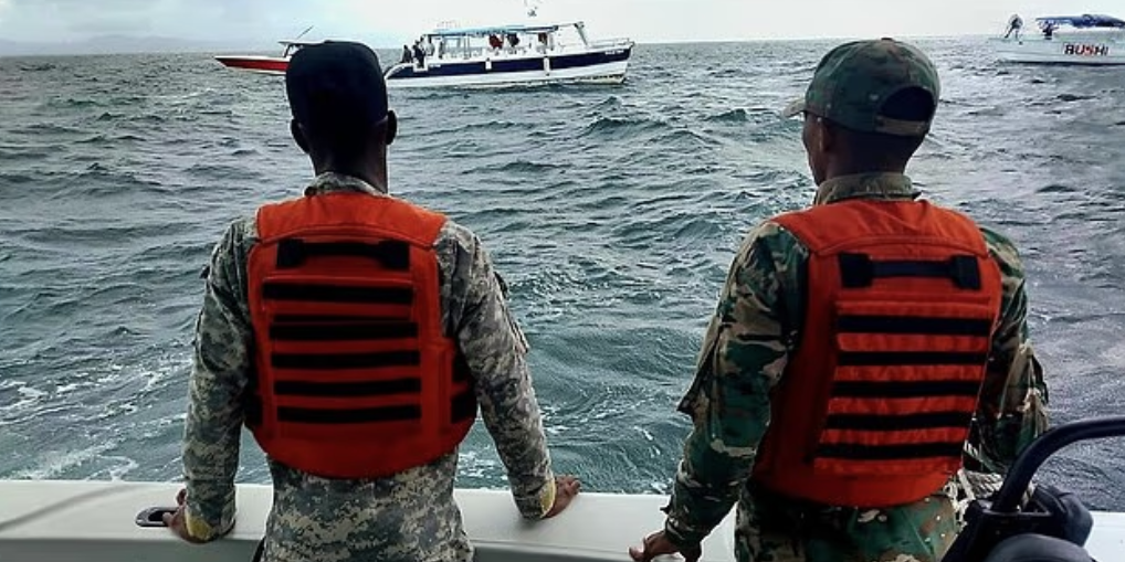 potonuo brod Karipsko more