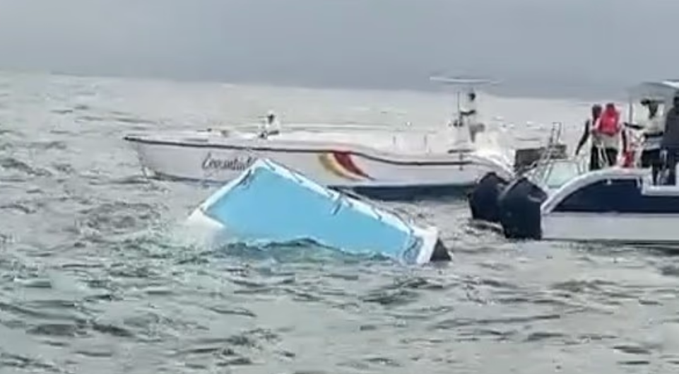 potonuo brod Karipsko more