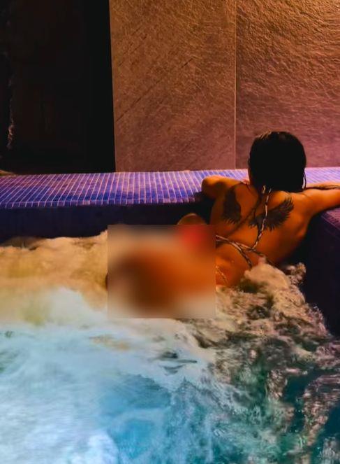 Slađa Lazić u džakuziju