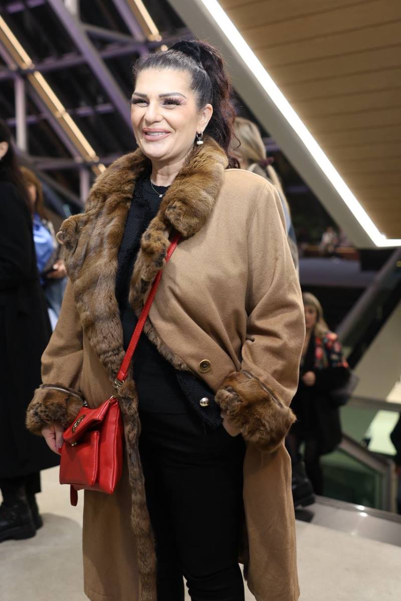 Halid Muslimović koncert u Sava Centru.jpeg