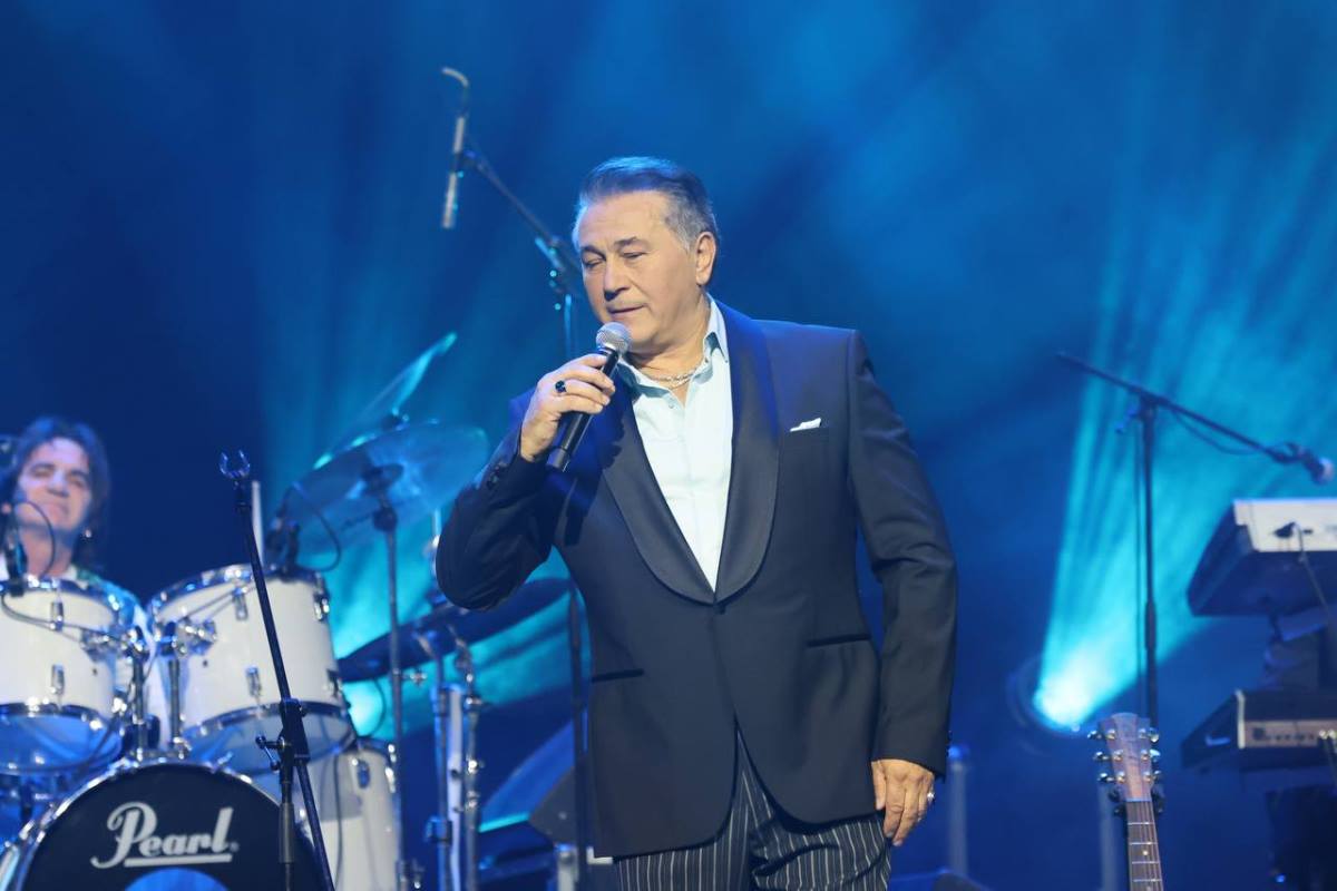 Halid Muslimović koncert u Sava Centru (3).jpeg