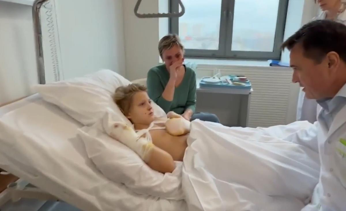 dečaku bomba raznela ruku na ulici Moskva