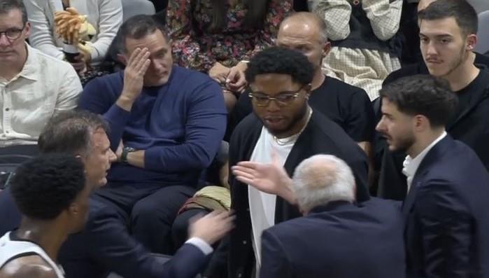 Željko Obradović i Tajrik Džons.jpg