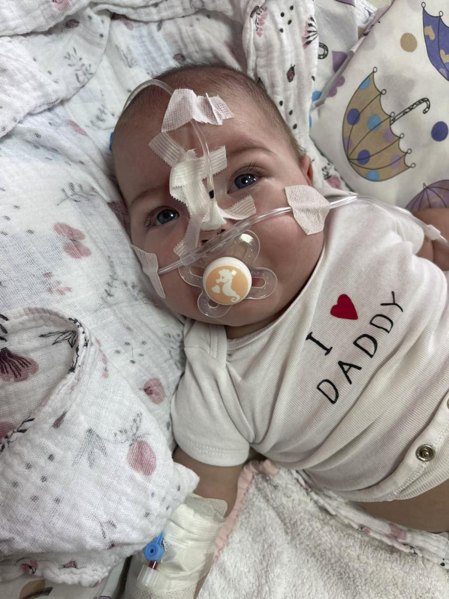 Kruna prevremeno rođena beba