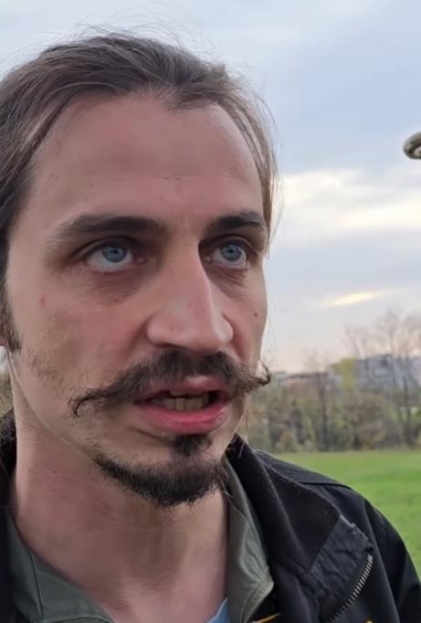 Screenshot 2025-11-19 193959.jpg