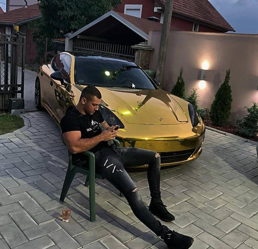 SA MISICOM IŠAO U CRKVU, A SVI BRUJE O INTIMNOM SNIMKU SA MAJOM MARINKOVIĆ! Ovo je lepotica koju je ljubio Ćaletov sin: Evo šta je zbog nje uradio na SVOM TELU