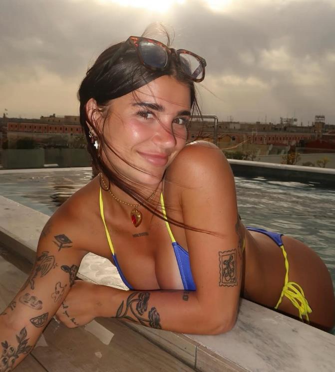 Ari Kica zvezda OnlyFansa održala predavanje na fakultetu (3).png