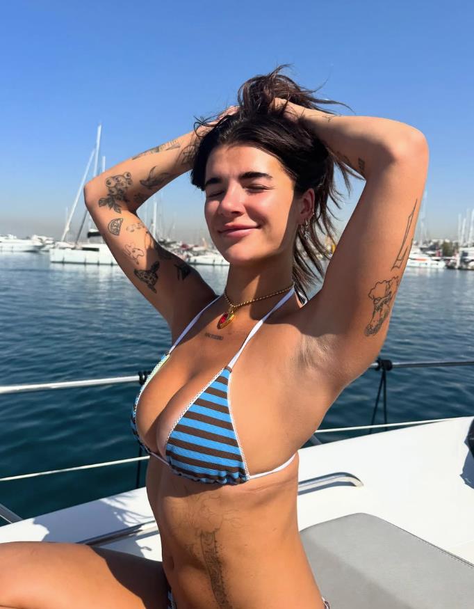 Ari Kica zvezda OnlyFansa održala predavanje na fakultetu (4).png