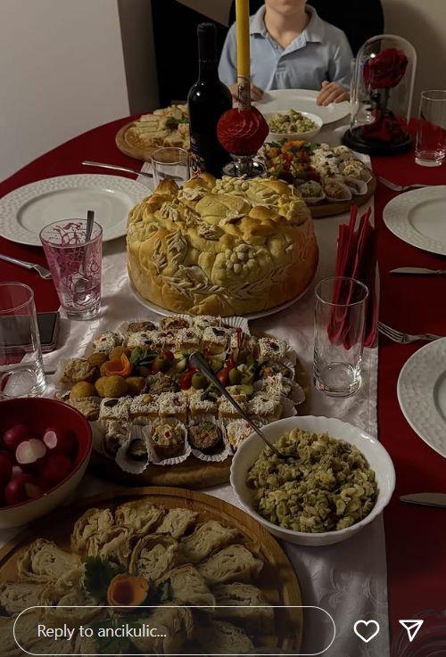 MARIJA KULIĆ DIGLA RUKE, VESELI SE I PEVA Ćeerka je krišom snimala, pa sve objvila - Evo šta se pilo! (FOTO)