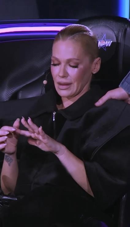 Nataša Bekvalac plače