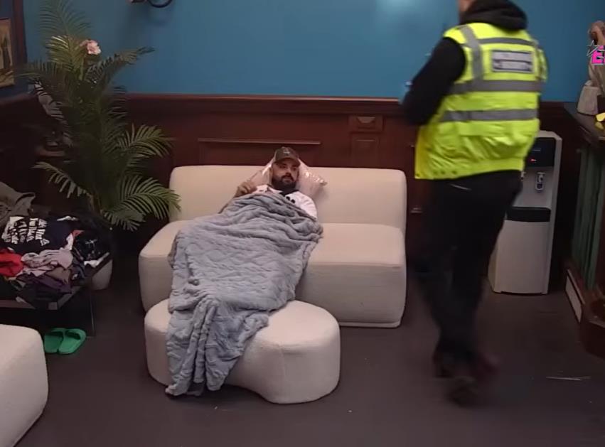 Luki vujoviću stigao poklon u Elitu povodom rođendana njegovog sina