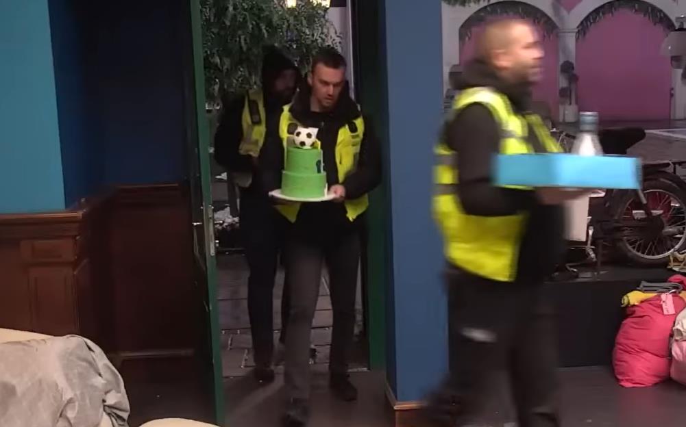 Luki vujoviću stigao poklon u Elitu povodom rođendana njegovog sina