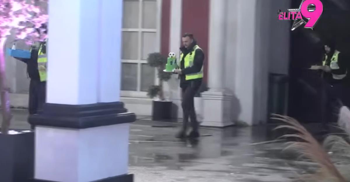 Luki vujoviću stigao poklon u Elitu povodom rođendana njegovog sina