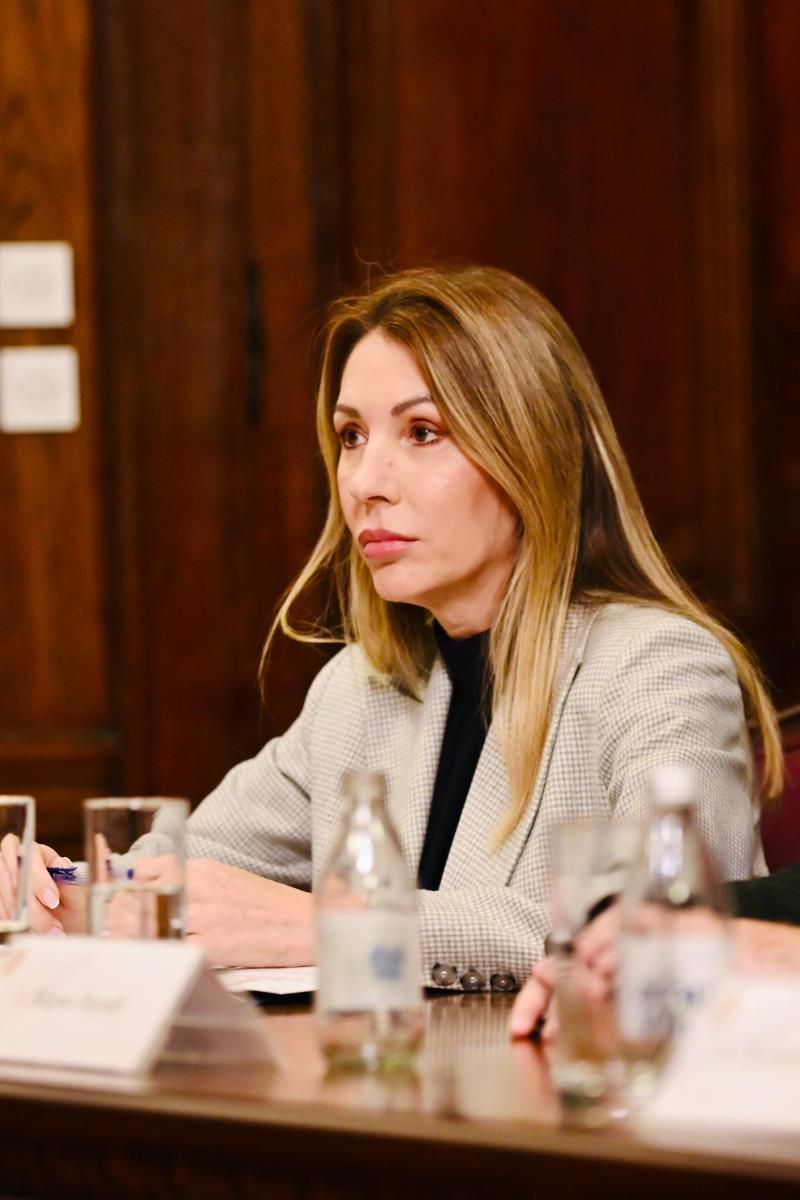 Aleksandar Vučić NIS sastanak (2).jpg