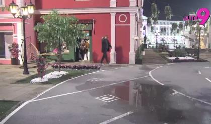 JANJUŠ I ZORICA MARKOVIĆ SE OBRAČUNALI Ne može da se smiri, besan kao ris urla po imanju, a ona se pravda - Imali smo dogovor!